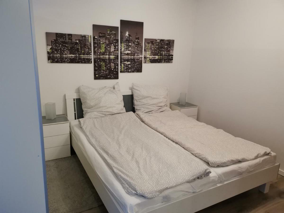 Modernes Appartement Schwarzwald Naehe Freiburg ヴィンデン・イム・エルツタール エクステリア 写真