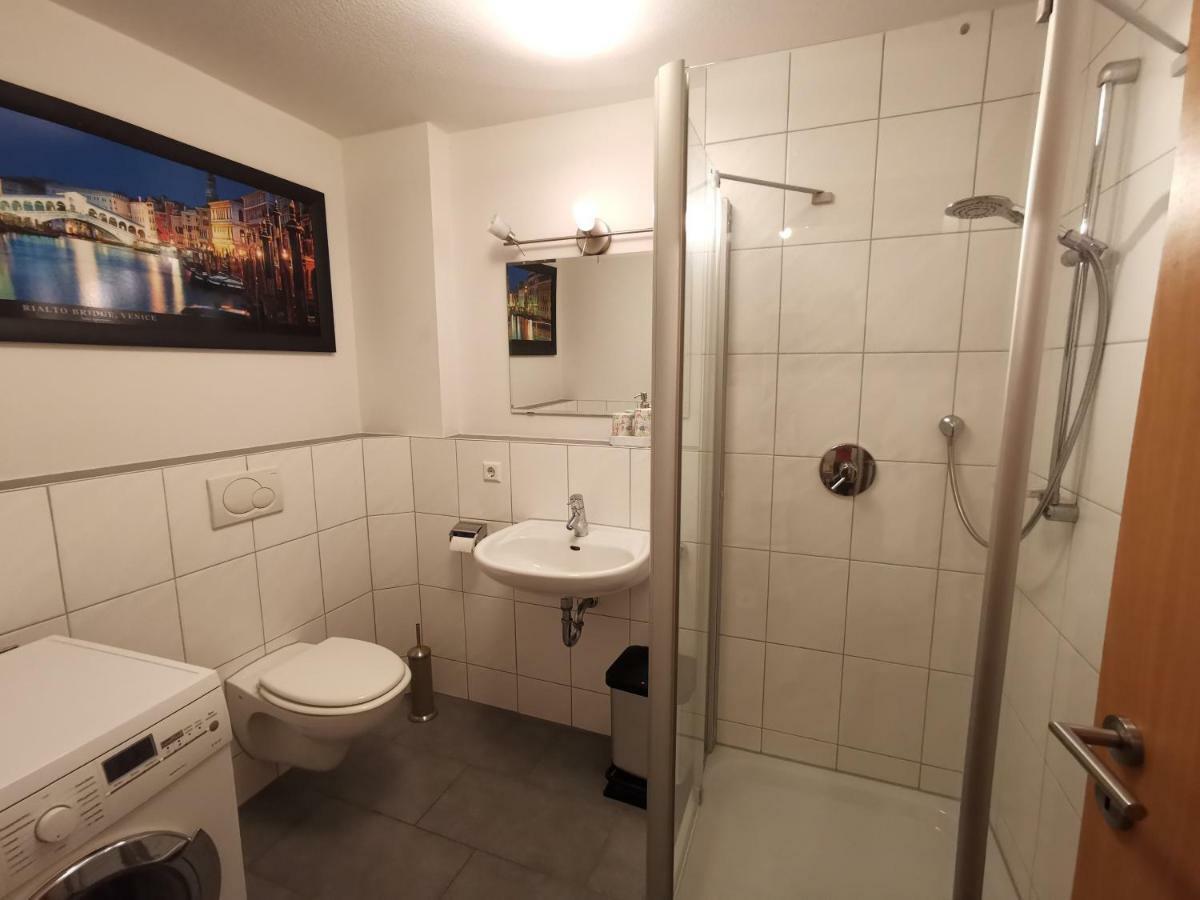 Modernes Appartement Schwarzwald Naehe Freiburg ヴィンデン・イム・エルツタール エクステリア 写真
